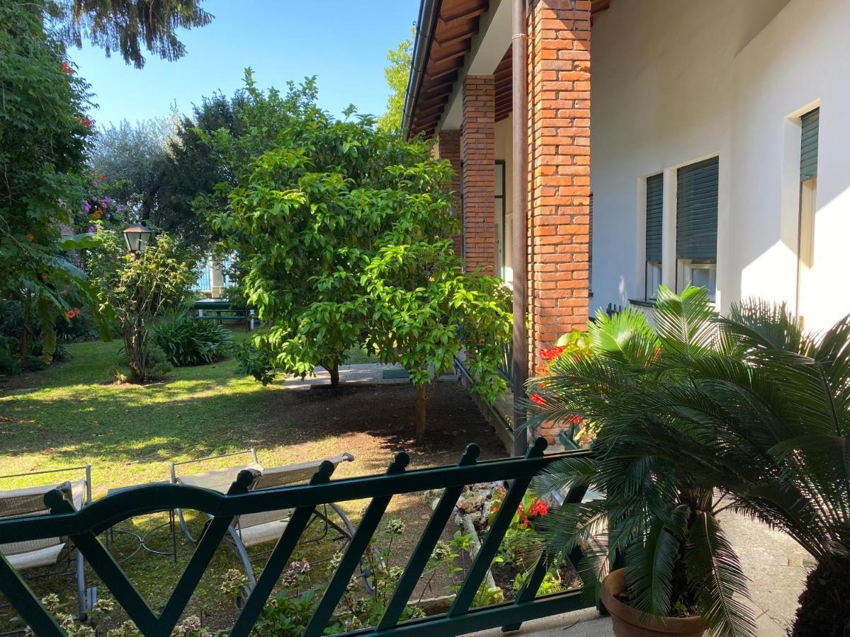 Casa Vacanze Gabbianella Villa Con Giardino Lungolago Maderno トスコラーノ・マデルノ エクステリア 写真