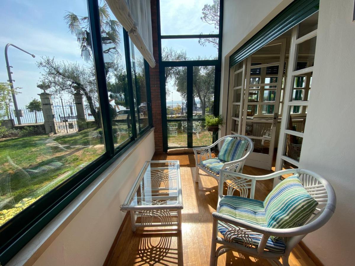 Casa Vacanze Gabbianella Villa Con Giardino Lungolago Maderno トスコラーノ・マデルノ エクステリア 写真