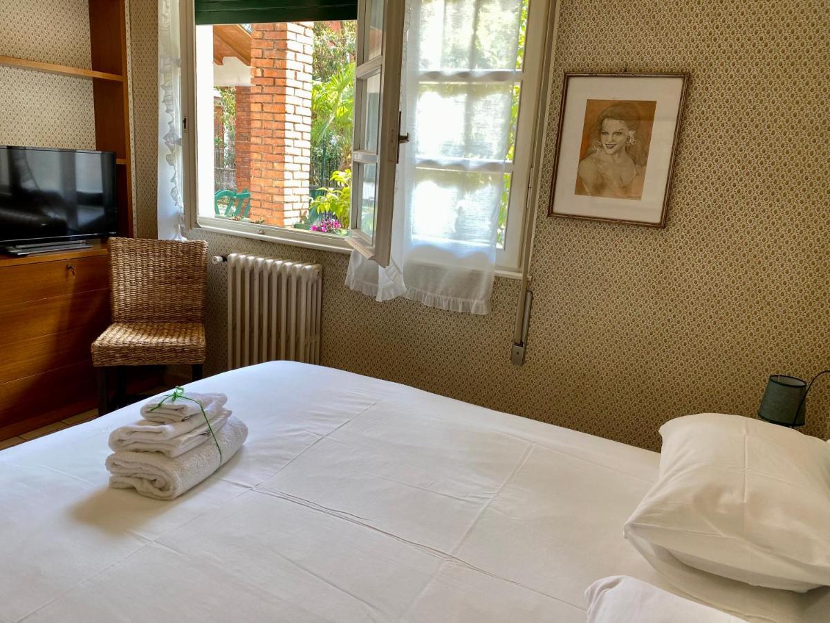 Casa Vacanze Gabbianella Villa Con Giardino Lungolago Maderno トスコラーノ・マデルノ エクステリア 写真
